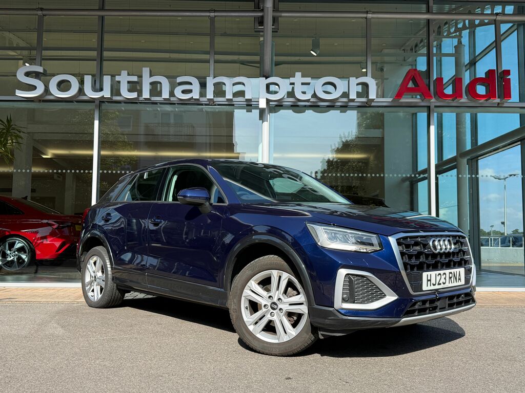 Audi Q2 Sport Blue