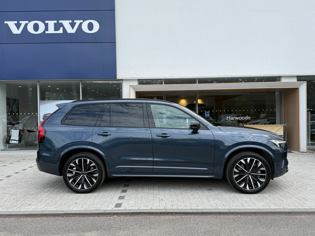 Volvo XC90 Ultra Blue #2