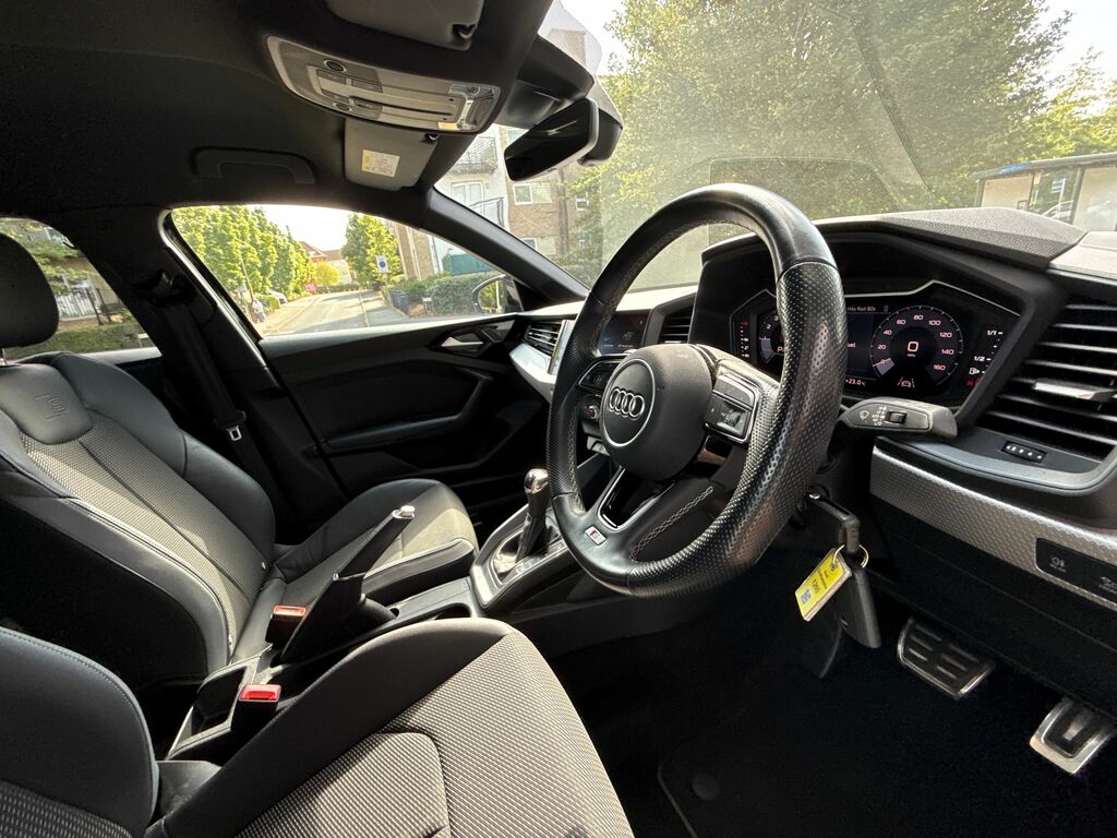 Audi A1 S Line HJ73MVO Black #6