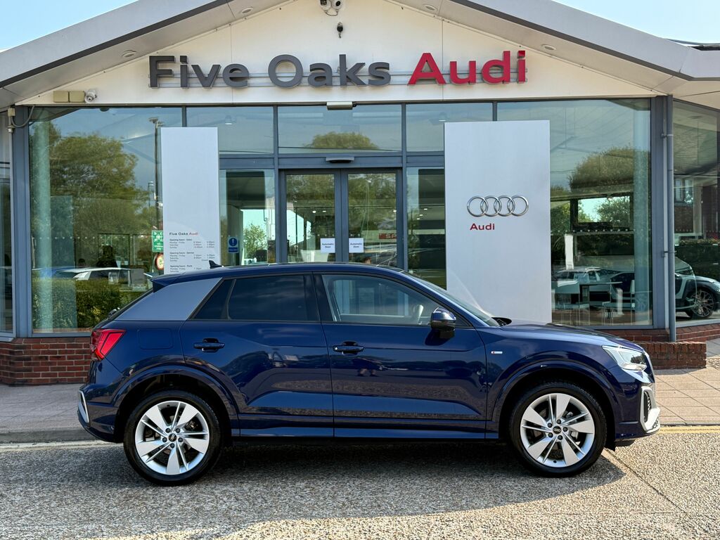 Audi Q2 S Line Blue #2