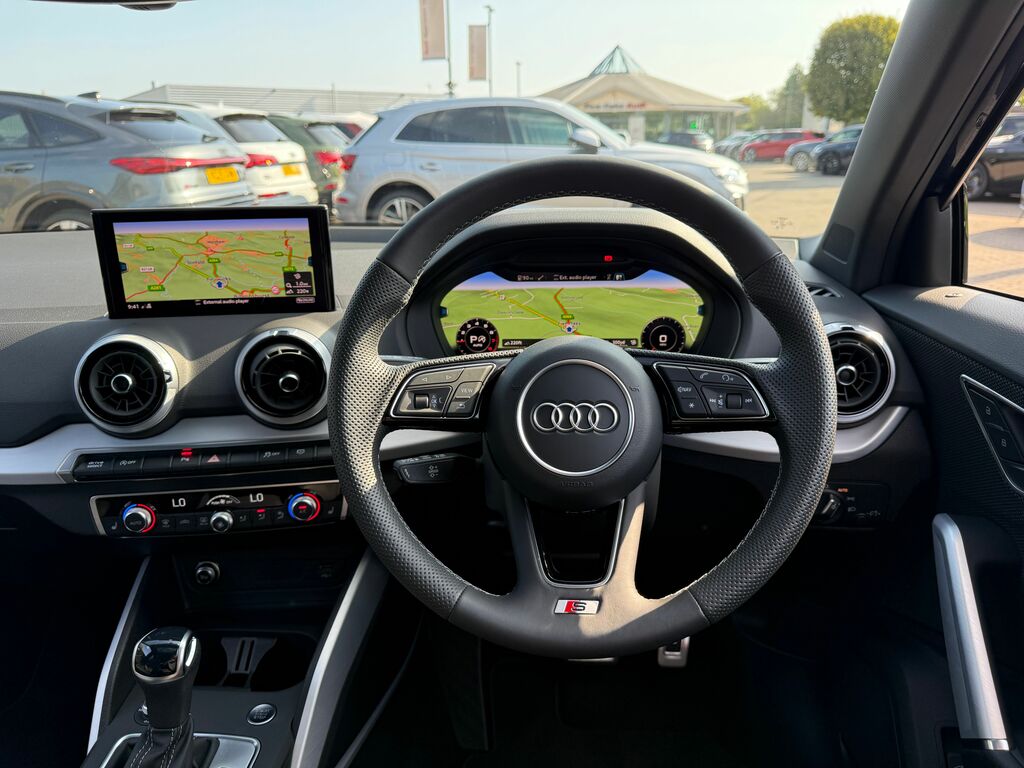 Audi Q2 S Line Blue #6