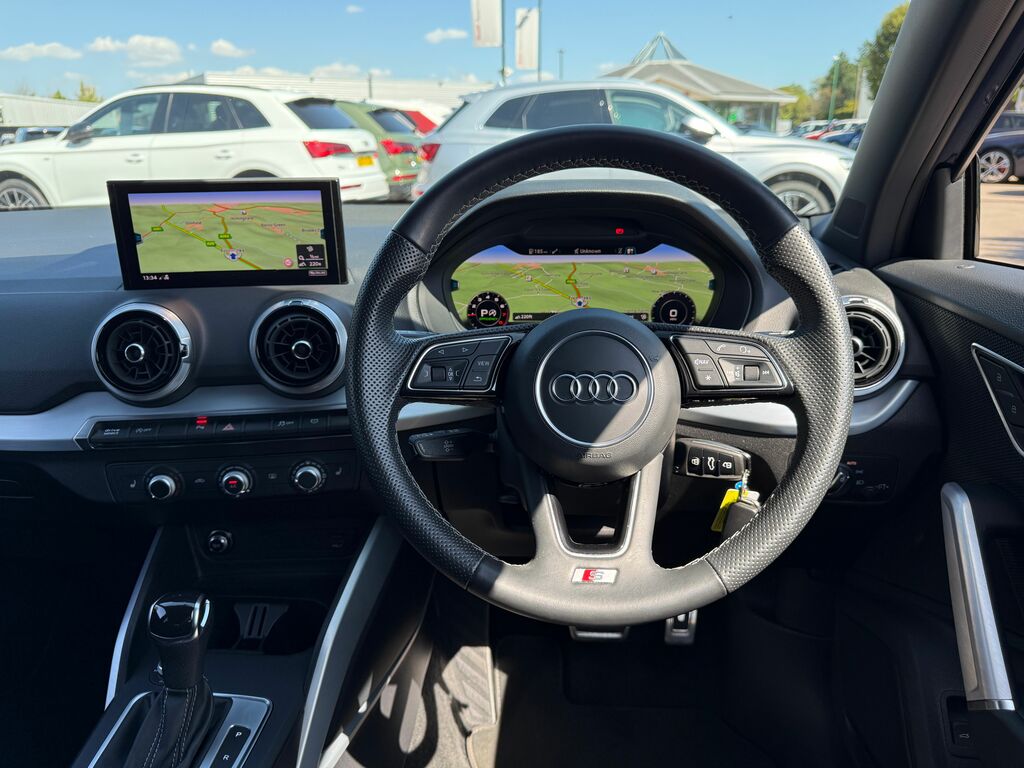 Audi Q2 S Line BV72PJO Blue #6