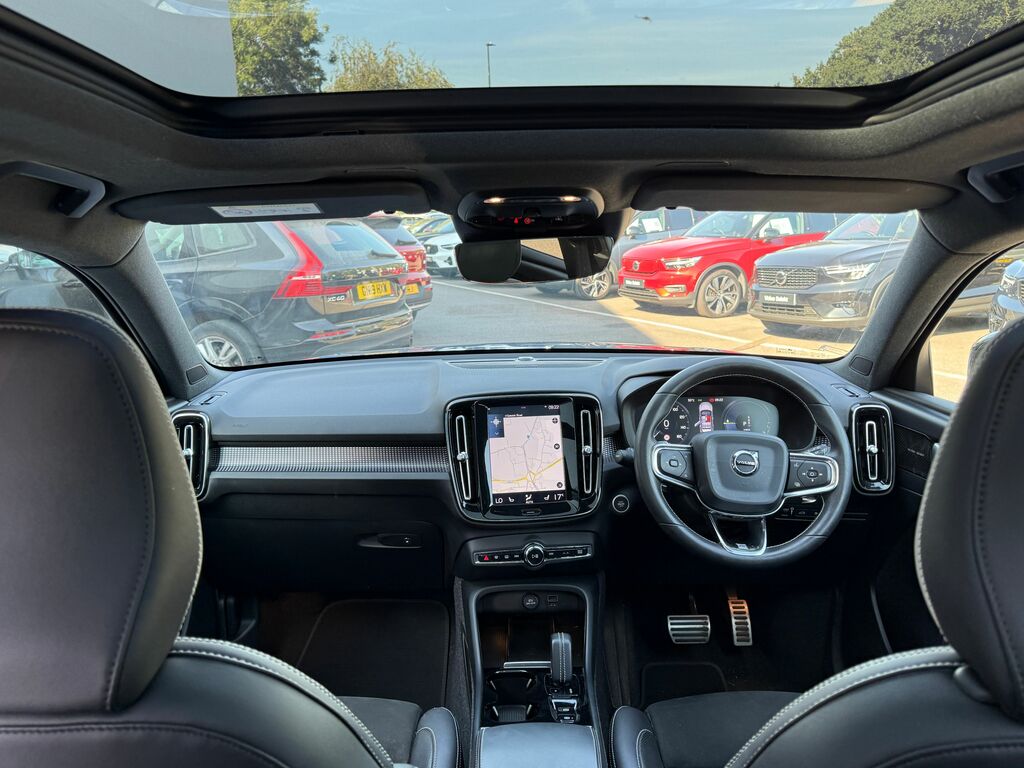 Volvo XC40 R Design Pro HG69LOD Blue #2