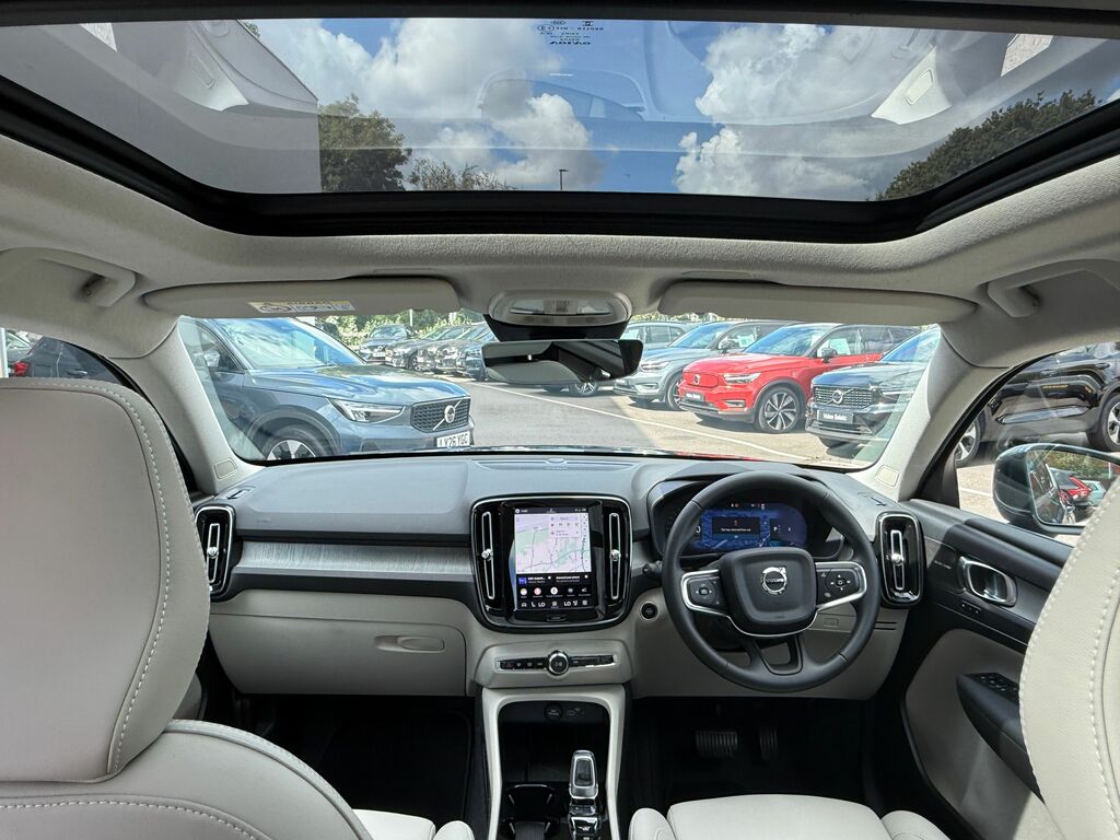 Volvo XC40 Ultra Blue #3