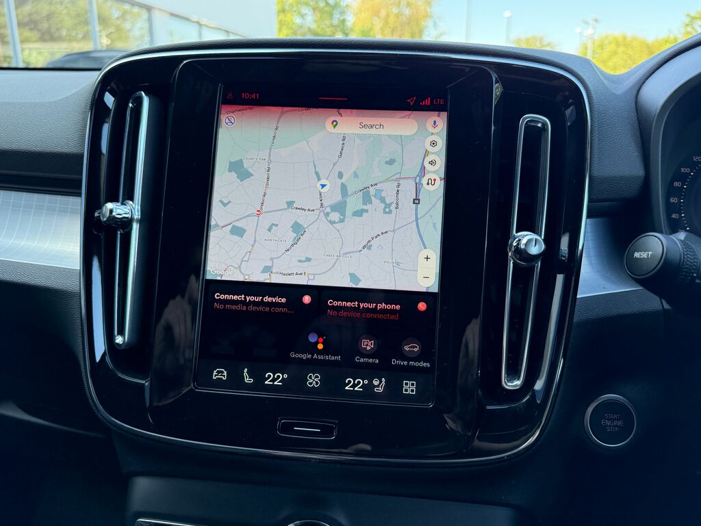 Volvo XC40 Plus Green #5