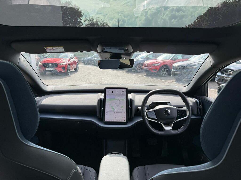 Volvo EX30 Ultra Black #3