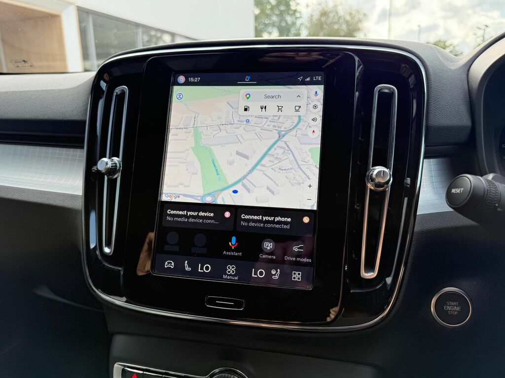 Volvo XC40 Plus Black #5