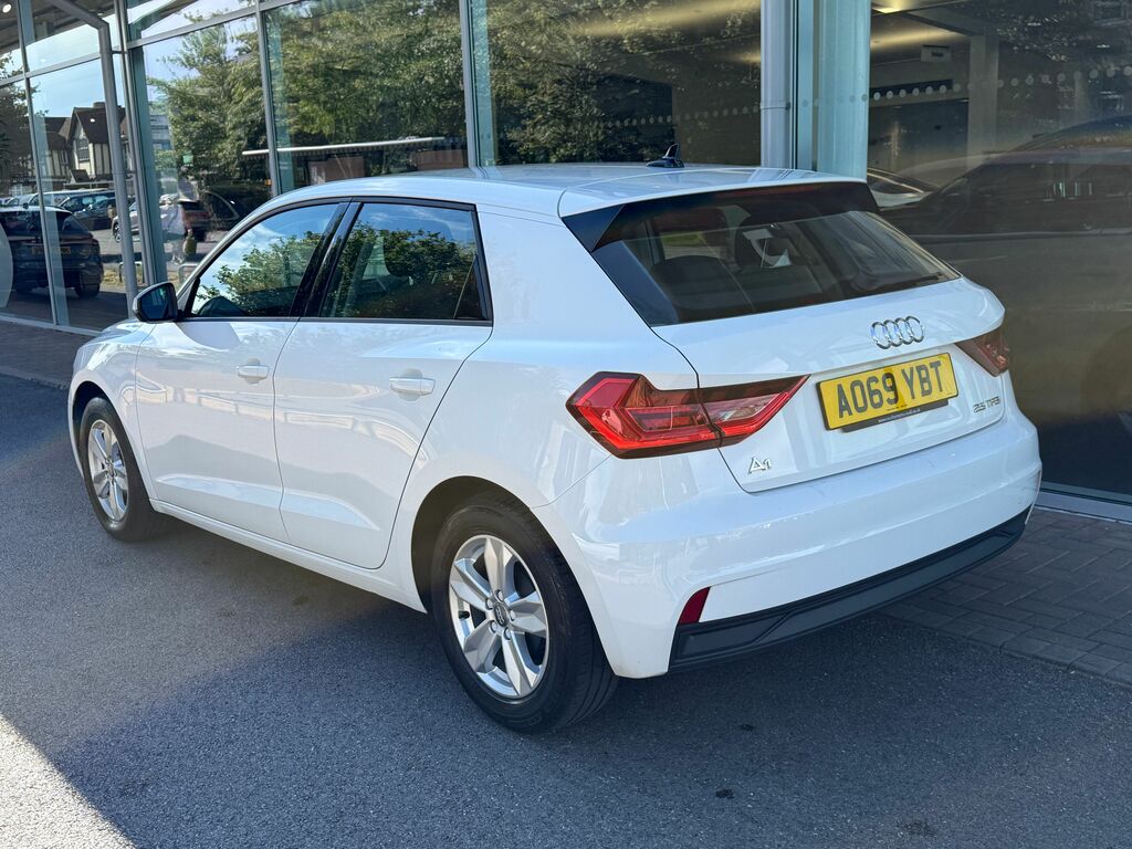 Audi A1 Technik Black #3