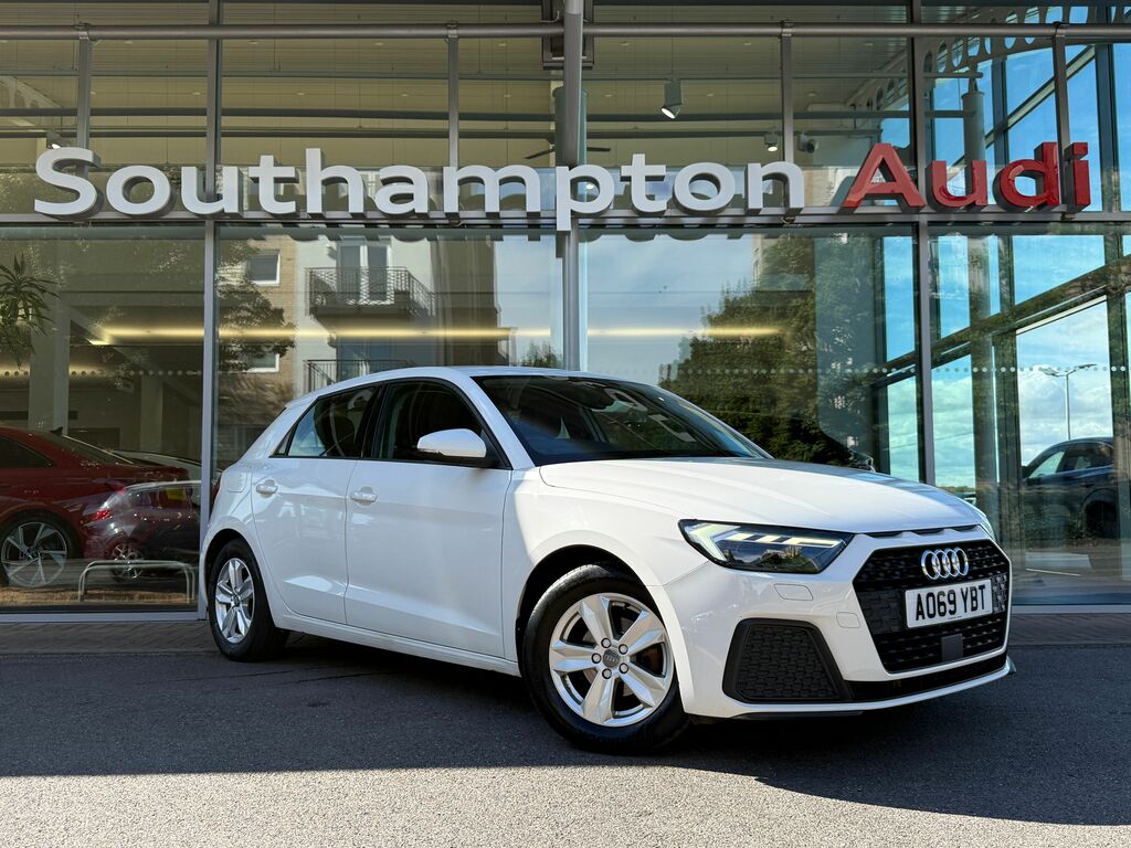 Audi A1 Technik Black