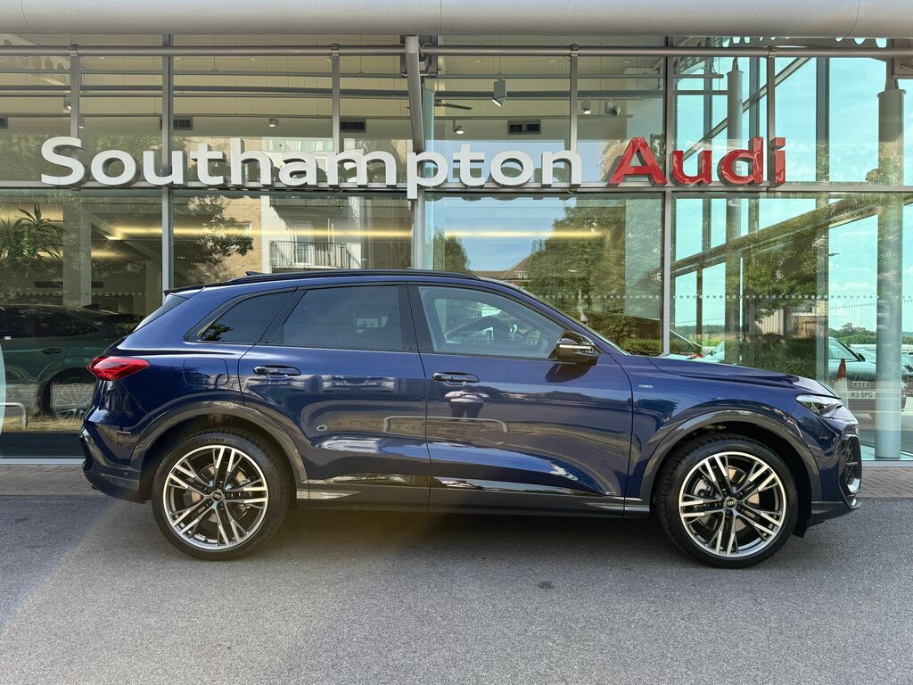 Audi Q5 Black Edition Blue #4
