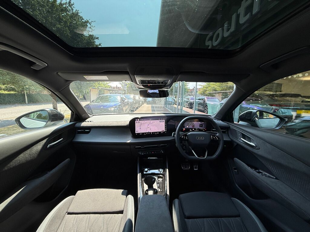 Audi Q3 Launch Edition Black #30
