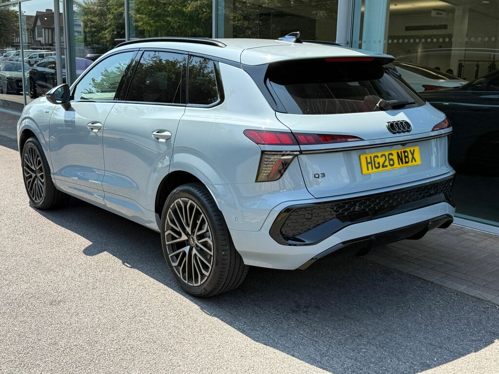 Audi Q3 Launch Edition Black #38