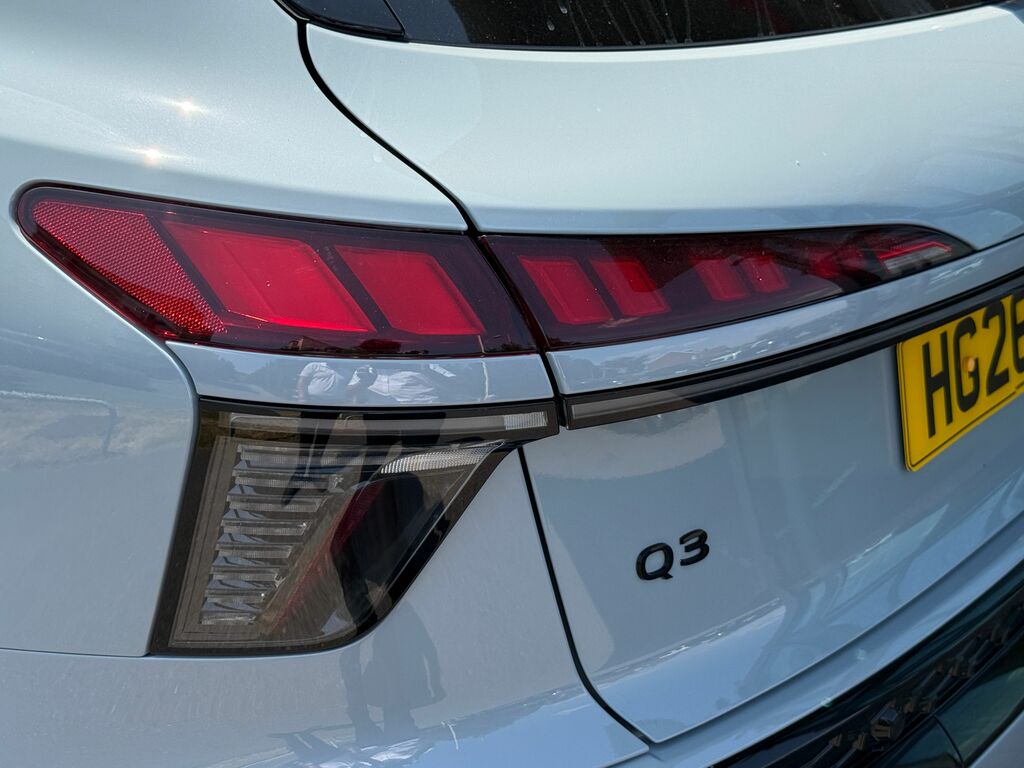 Audi Q3 Launch Edition Black #39