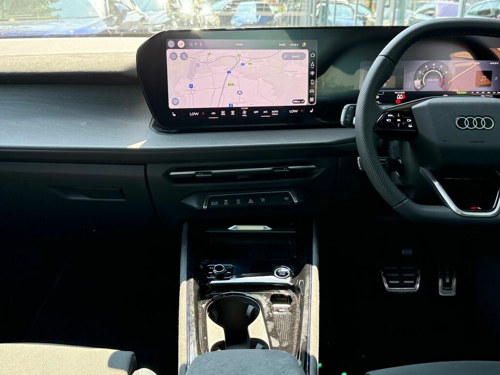 Audi Q3 Launch Edition Black #31