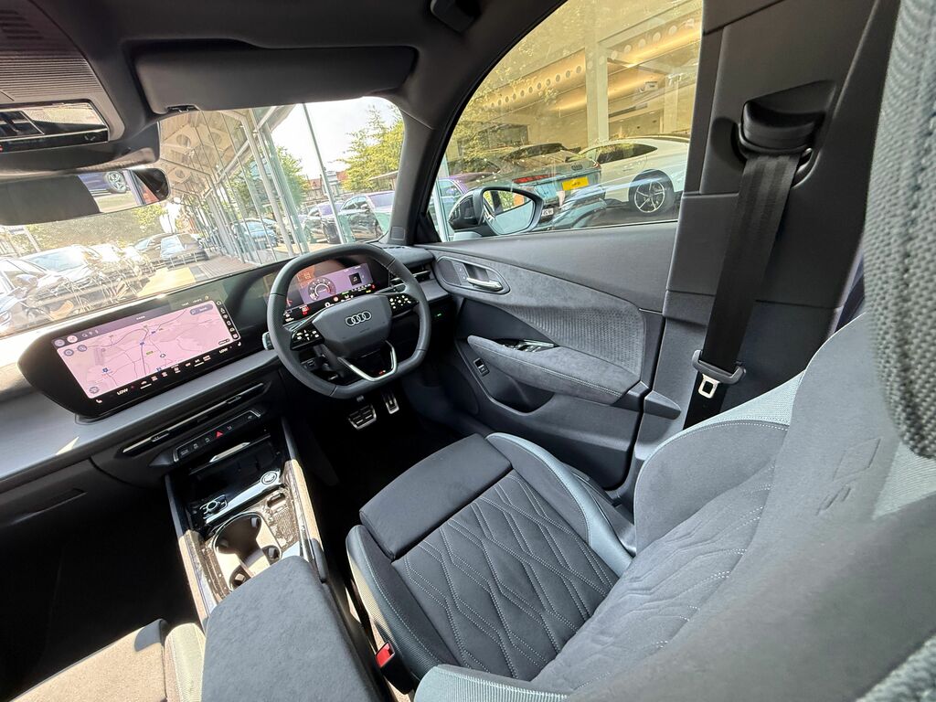 Audi Q3 Launch Edition Black #33