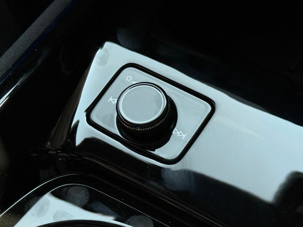 Audi Q3 Launch Edition Black #18