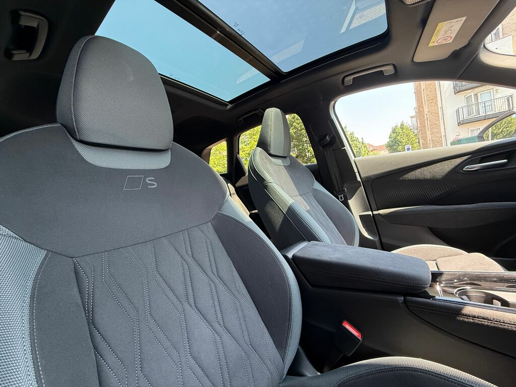 Audi Q3 Launch Edition Black #23