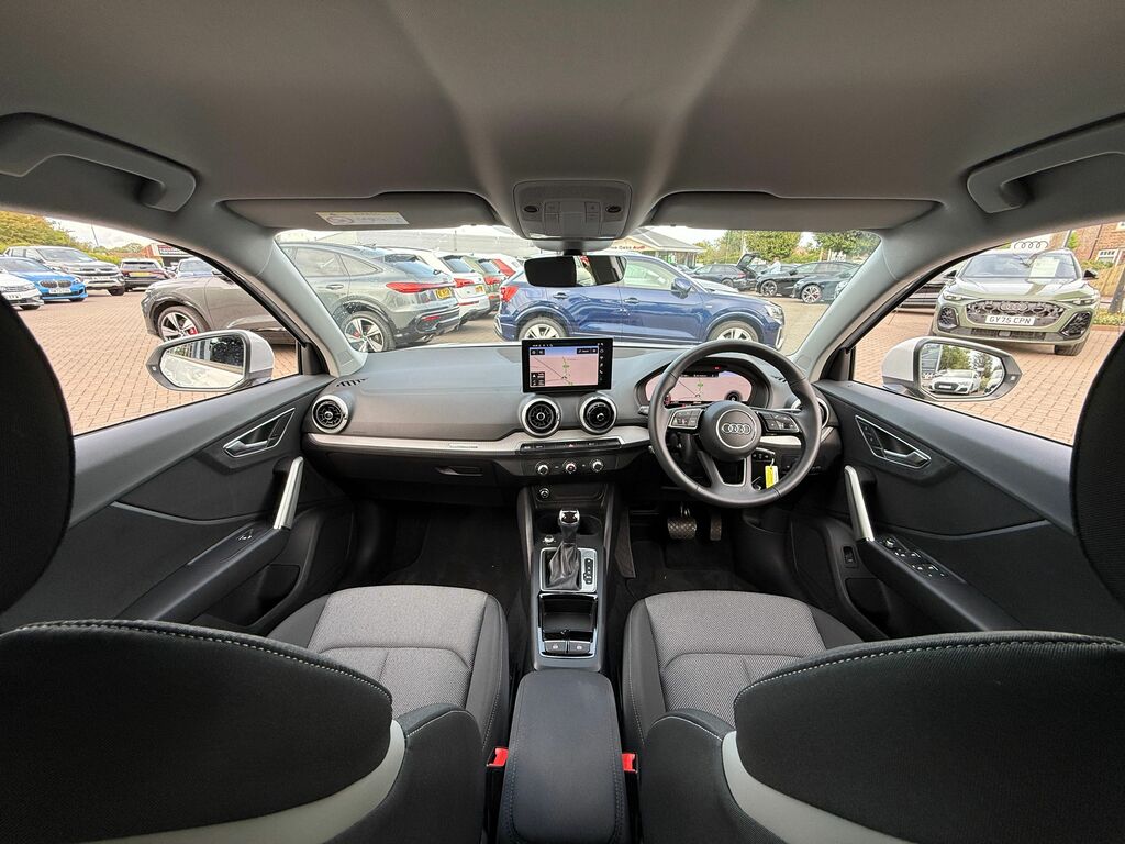 Audi Q2 Sport Black #3