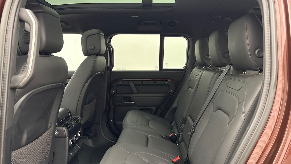 Land Rover Defender 130 D350 X-dynamic Hse Sedona Red Red #4