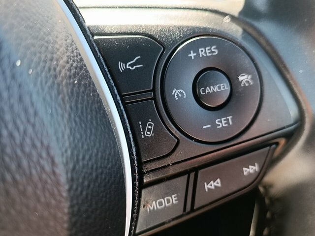 Toyota Corolla Vvt-h Icon Tech Hatchback Black #2