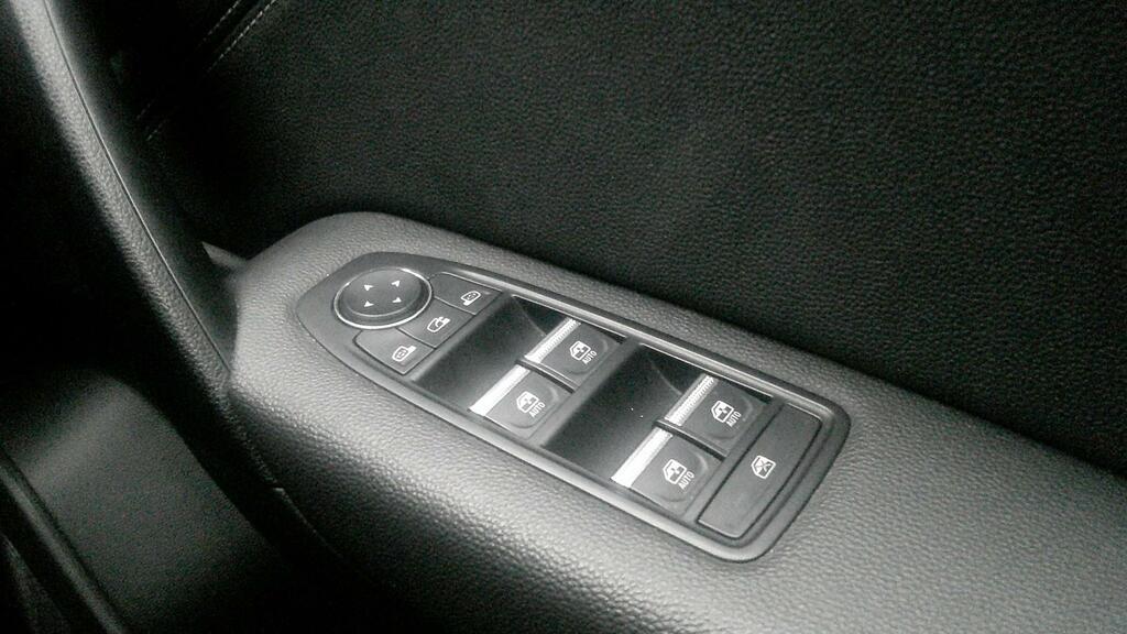 Renault Captur E-tech Engineered Black #15