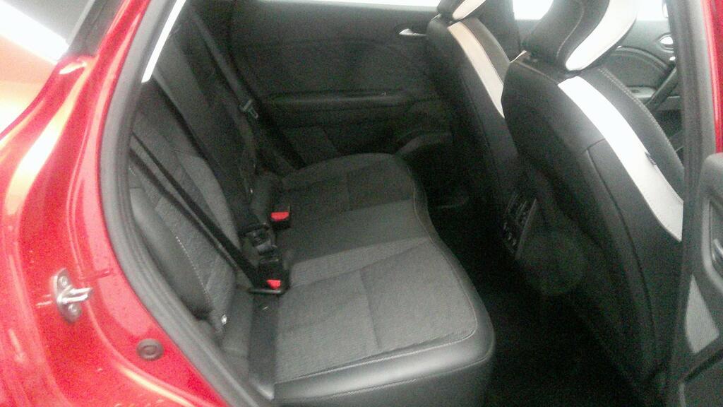 Renault Captur E-tech Engineered Black #23