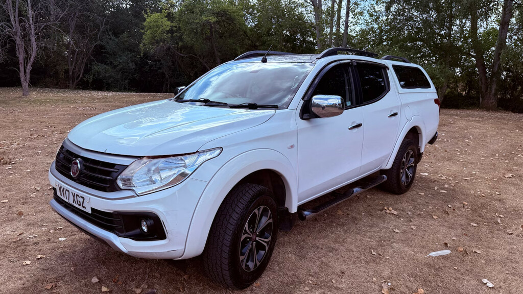 Fiat Fullback 2.4 180Hp LX Double Cab Pick Up Pick Up Man White
