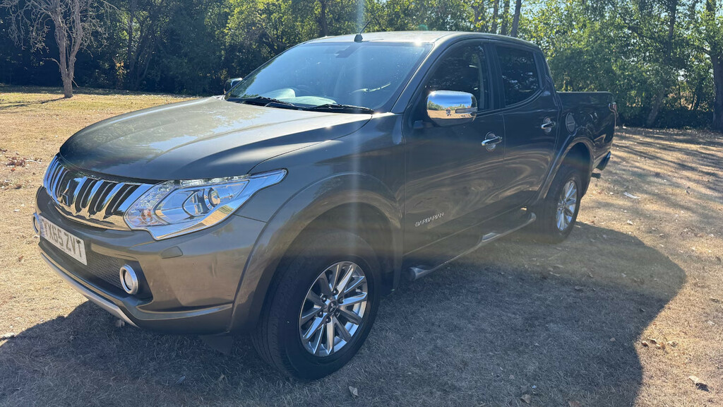 Mitsubishi L200 Double Cab Di-d 178 Barbarian 4Wd Pick Up M YX65ZVT #3