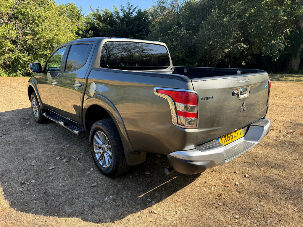 Mitsubishi L200 Double Cab Di-d 178 Barbarian 4Wd Pick Up M YX65ZVT #4