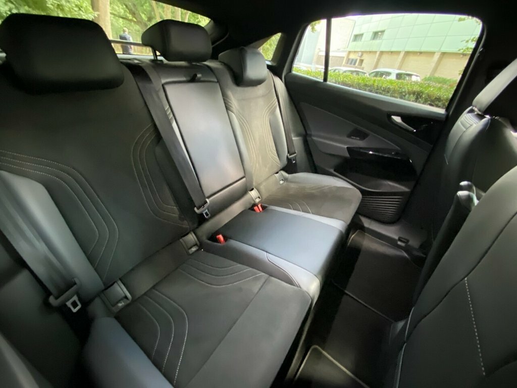 Volkswagen ID.5 Match Grey #63