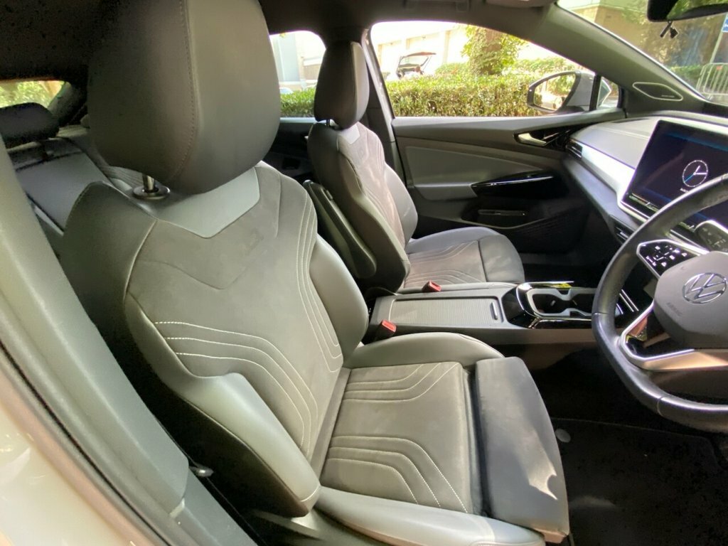 Volkswagen ID.5 Match Grey #37