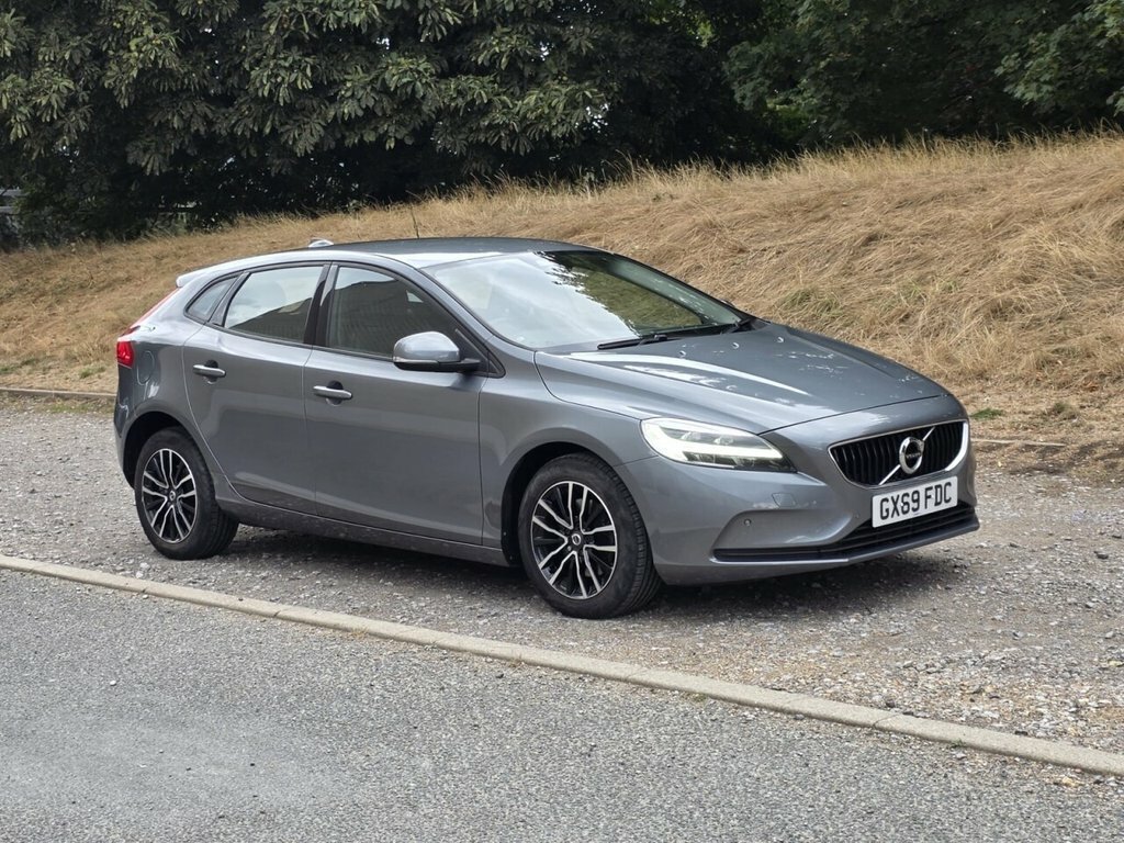 Volvo V40 2L Momentum Edition Grey
