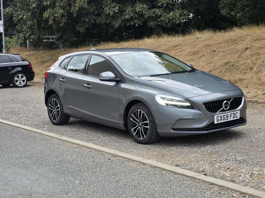 Volvo V40 2L Momentum Edition Grey #4