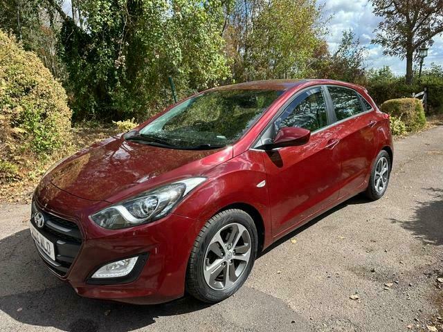Hyundai I30 Se Automatic Red