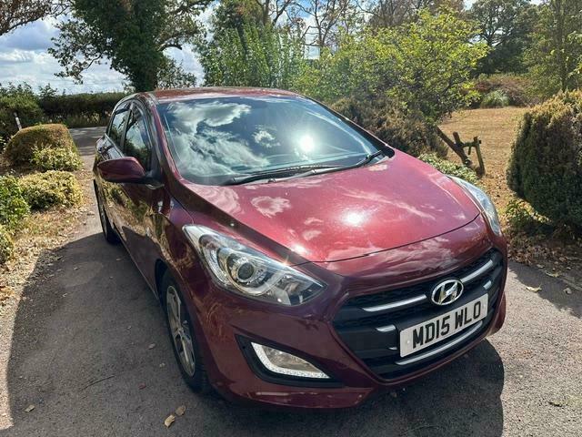 Hyundai I30 Se Automatic Red #3