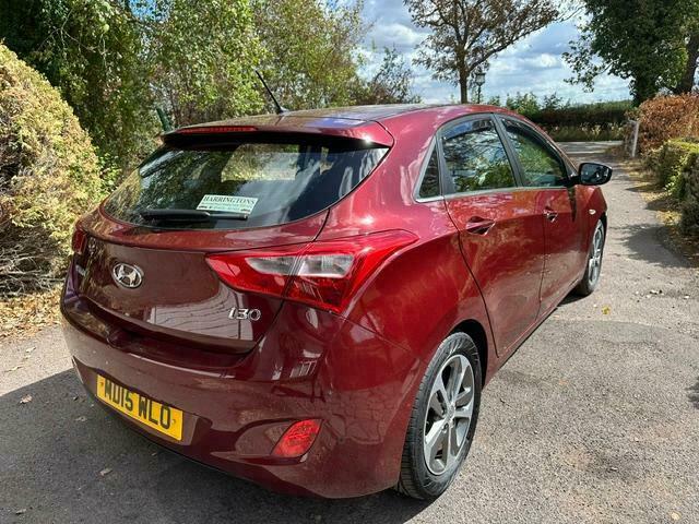 Hyundai I30 Se Automatic Red #5