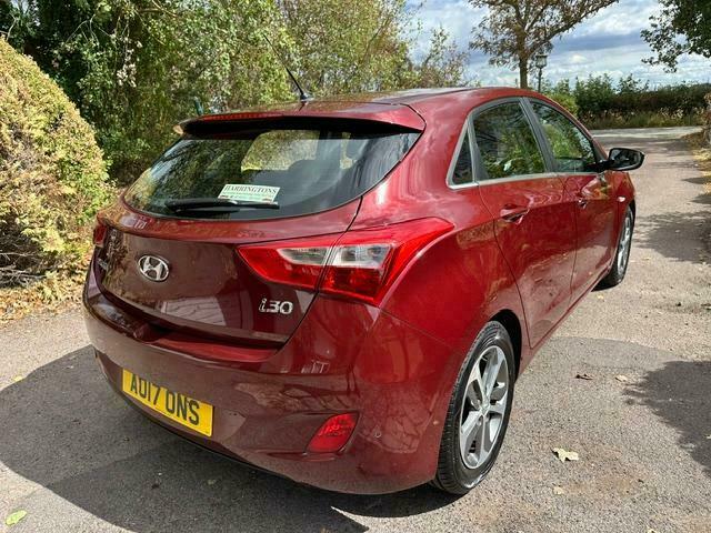 Hyundai I30 Se Blue Drive Red #5
