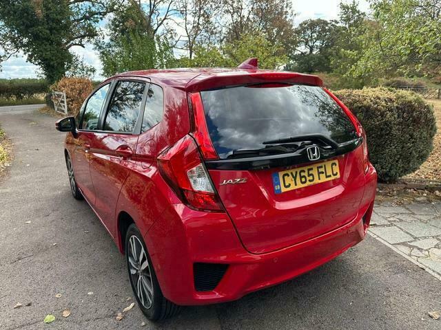 Honda Jazz Ex White #9