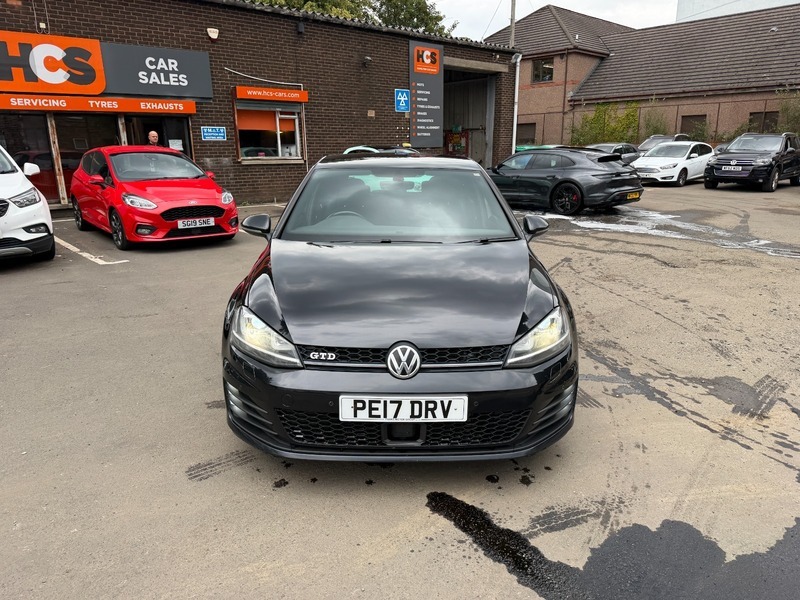 Volkswagen Golf Gtd Black #6