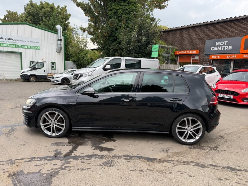 Volkswagen Golf Gtd Black #2