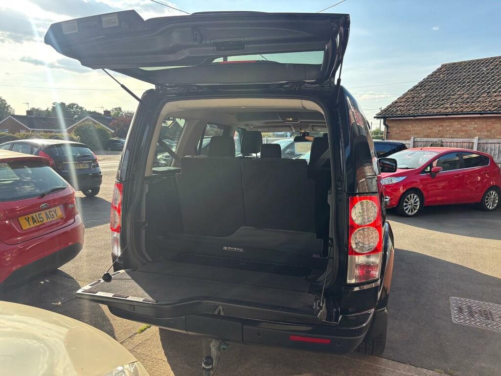 Land Rover Discovery Black #5
