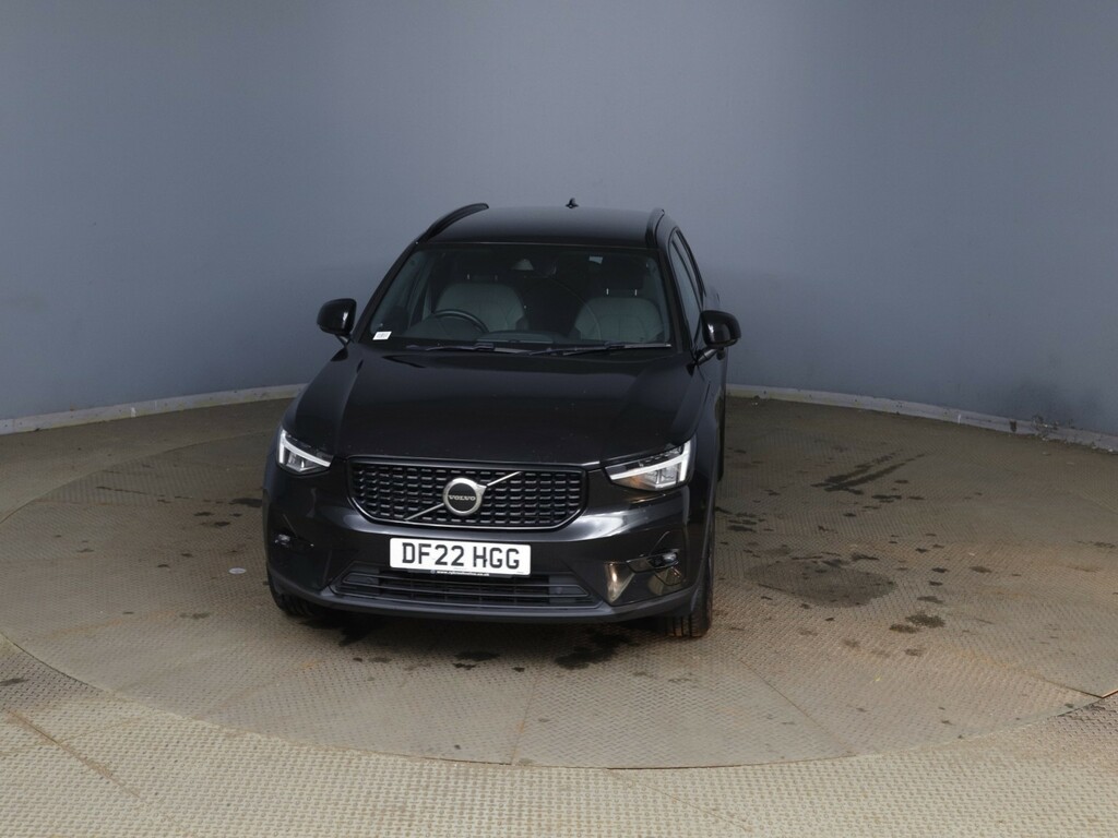 Volvo XC40 1.5 Plus T4 211 Hp DF22HGG Black #2