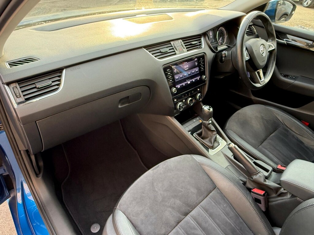 Skoda Octavia Silver #10
