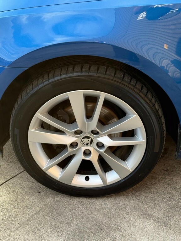 Skoda Octavia Silver #7