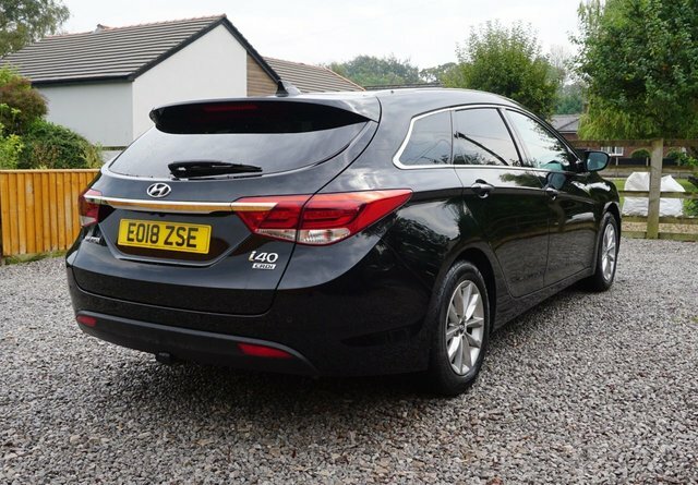Hyundai I40 Crdi Blue Drive Se Black #3