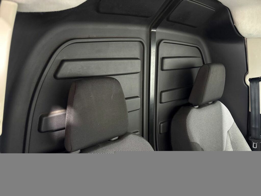 Ford Transit Courier 1.0 Ecoboost Leader Van 6 Speed HL21WZB White #5
