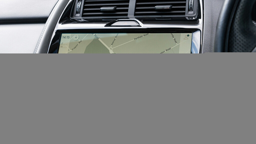 Jaguar E-Pace 2.0 D200 R-dynamic Hse MV21ZBJ Grey #3