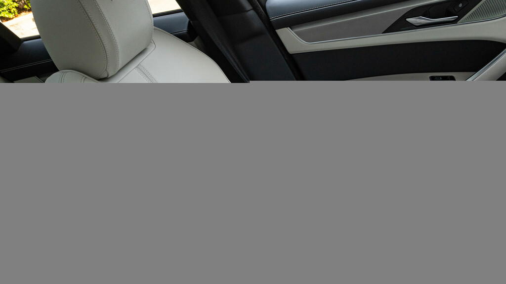 Jaguar F-Pace 2.0 D200 R-dynamic Se Black HG73BPO Black #3