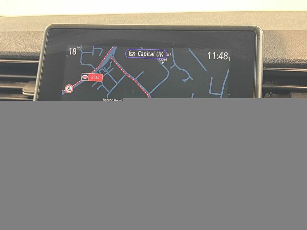Renault Captur 1.0 Tce 90 Techno HT24DFL White #2