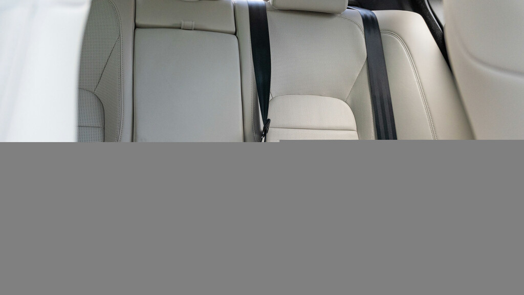 Jaguar XE 2.0 D200 R-dynamic Hse Black HG73BJX Blue #4